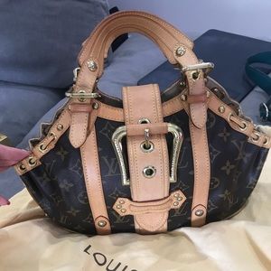 Louis Vuitton Purse